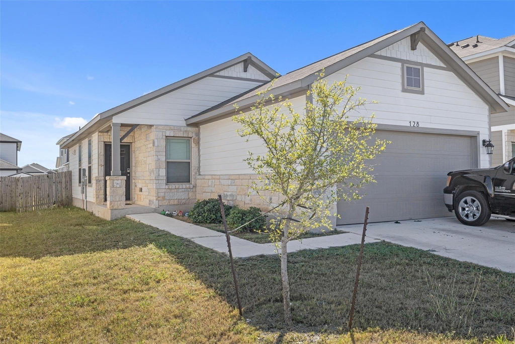 128 Quiet Man Dr - Photo 1