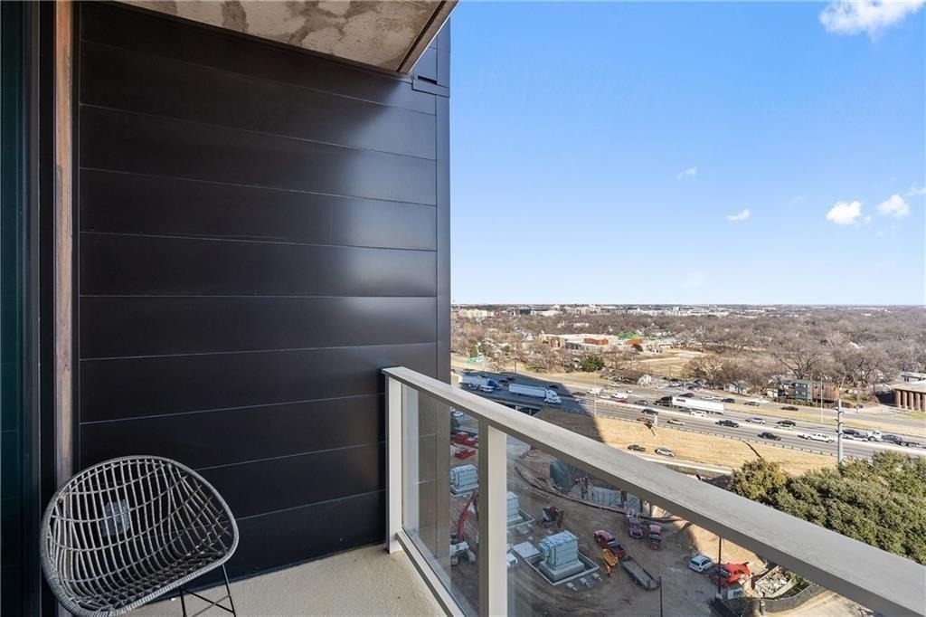 48 East Ave - Photo 16