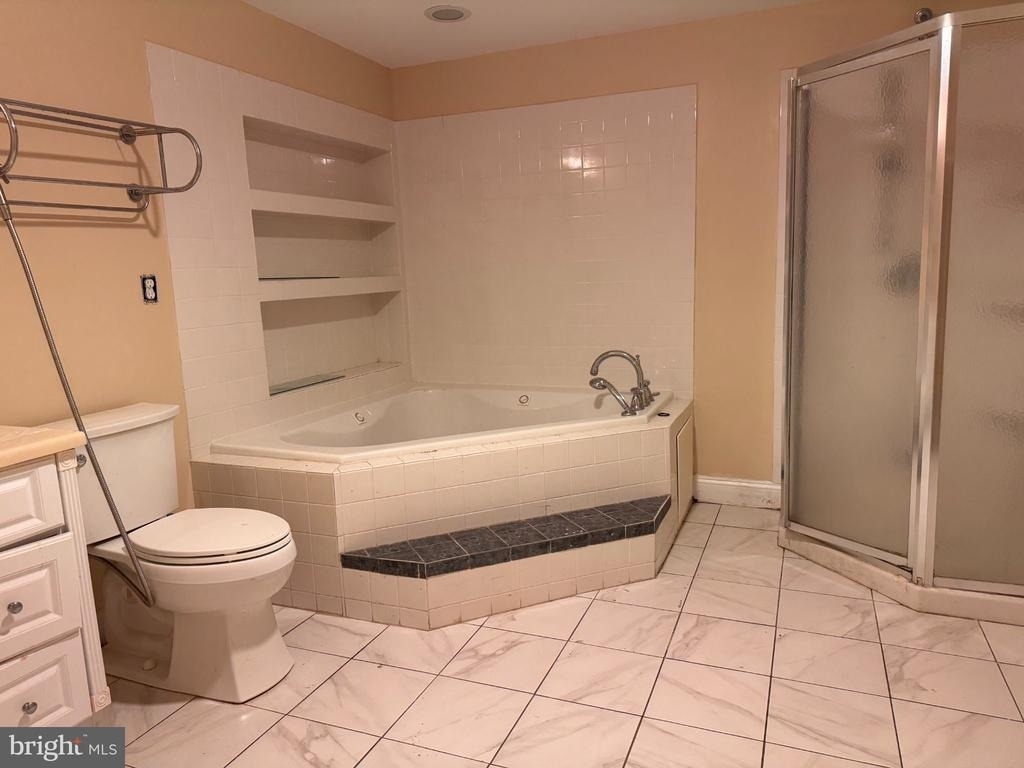 319 Boeing Court - Photo 9