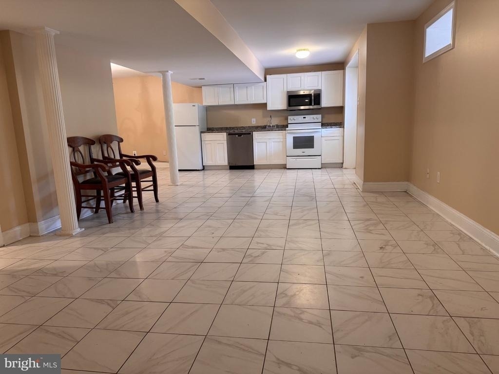 319 Boeing Court - Photo 7