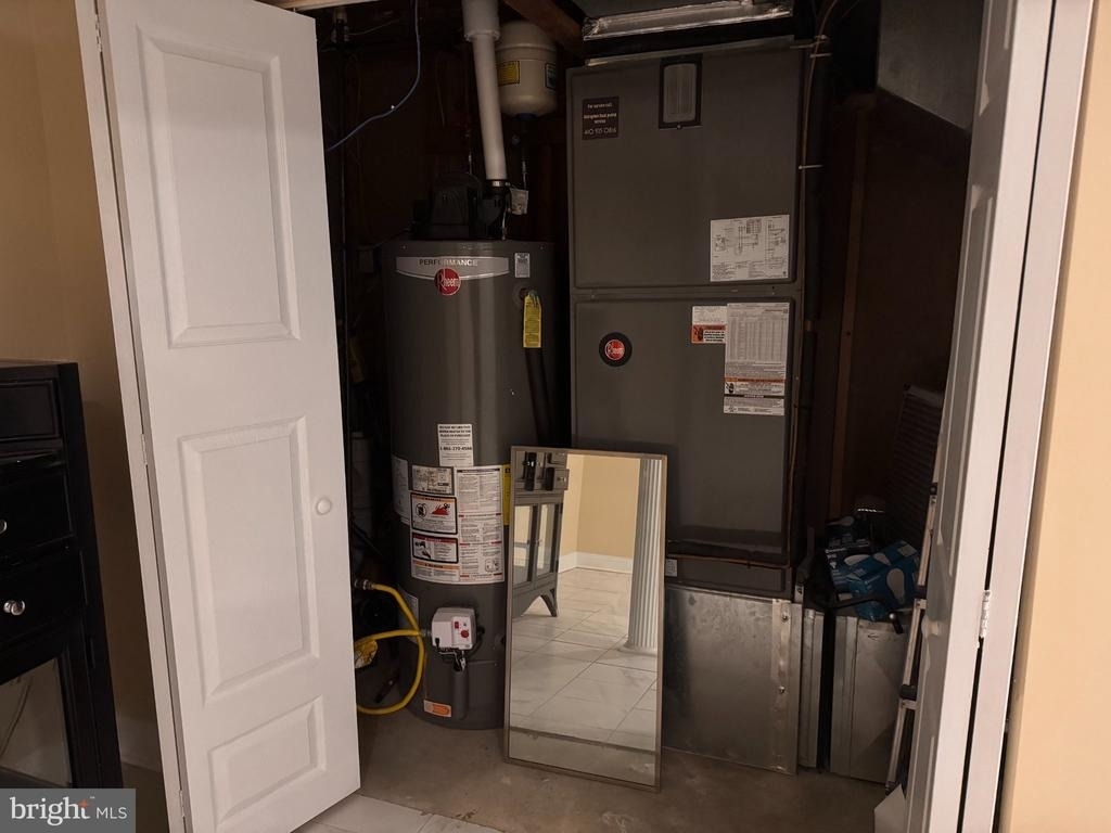 319 Boeing Court - Photo 12