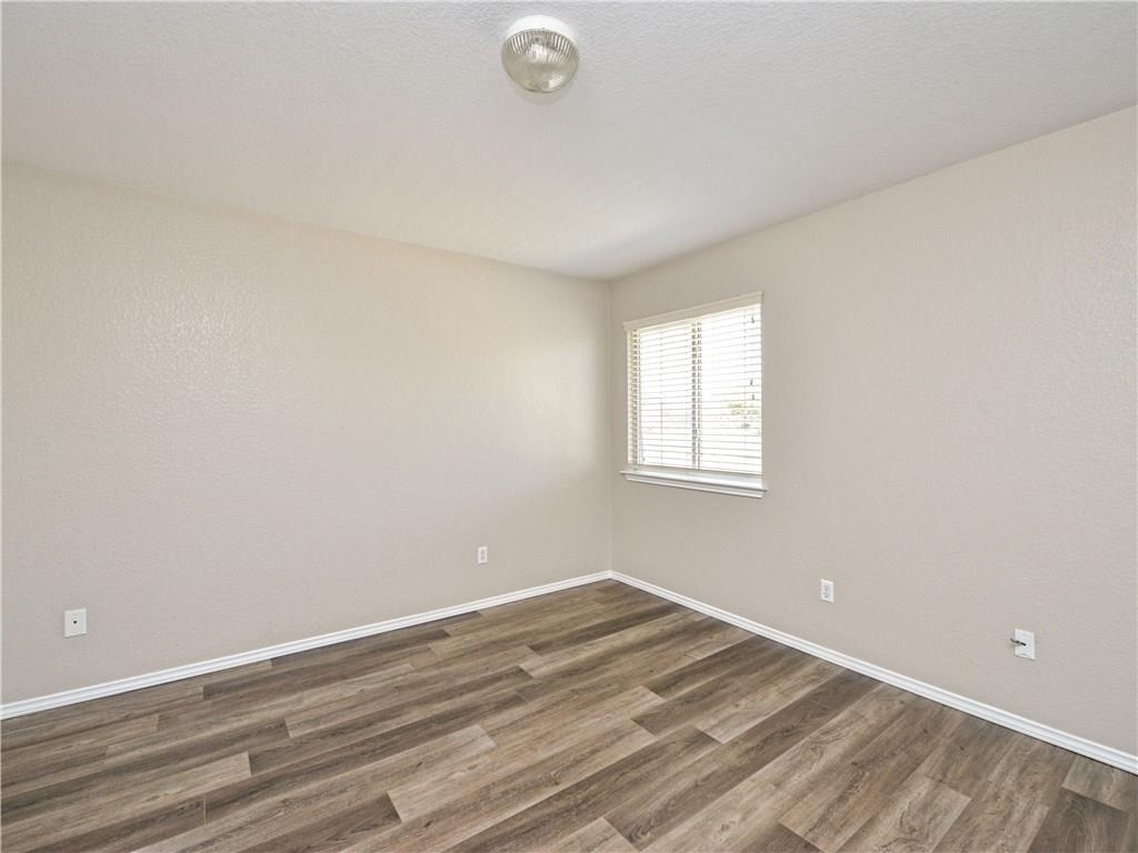 9212 Rowlands Sayle Rd - Photo 9