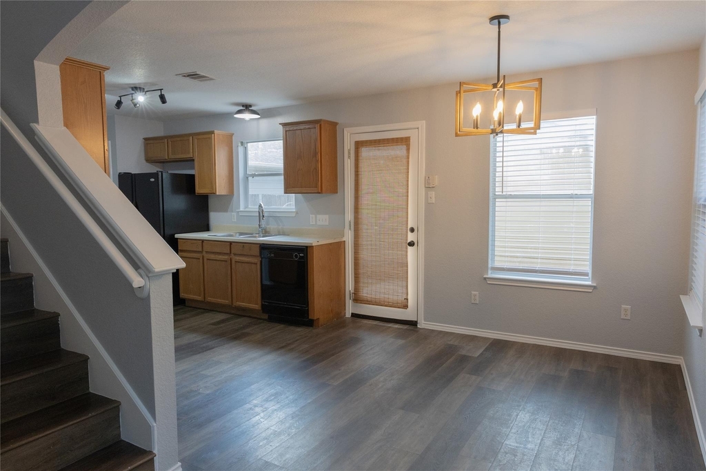 9212 Rowlands Sayle Rd - Photo 30