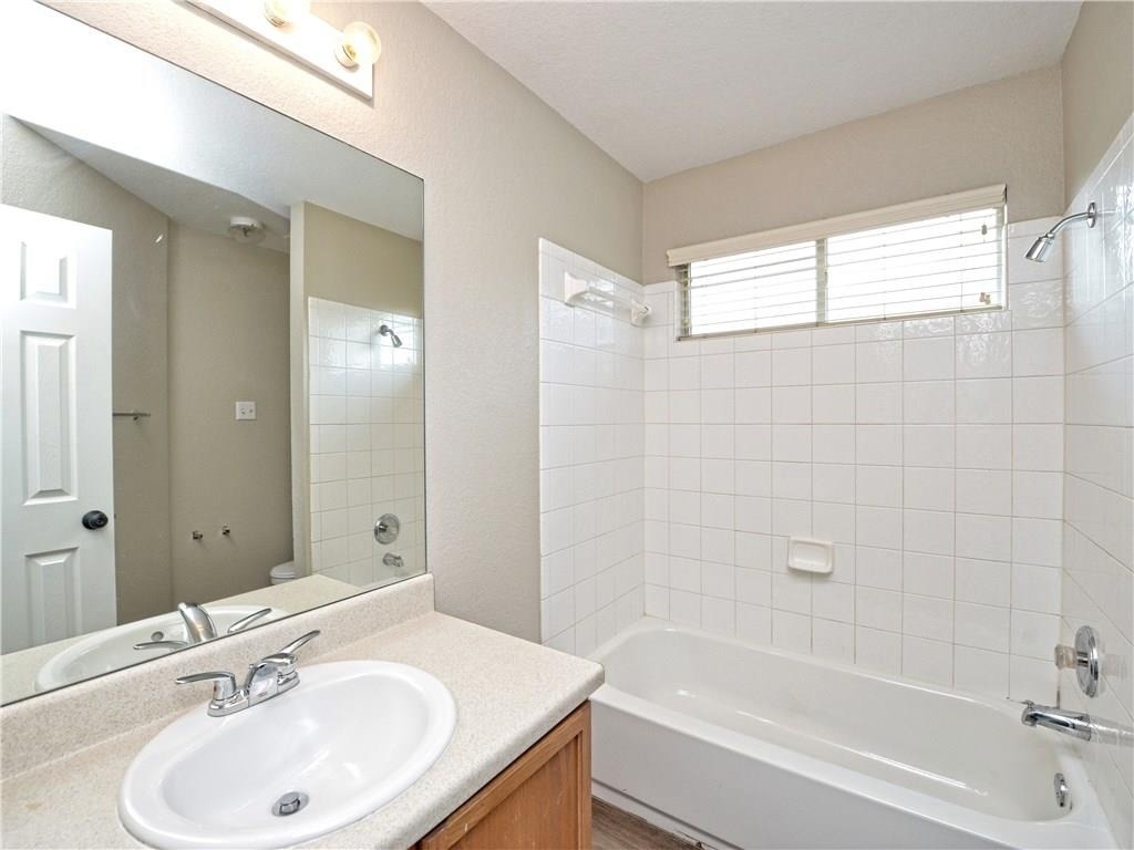 9212 Rowlands Sayle Rd - Photo 14