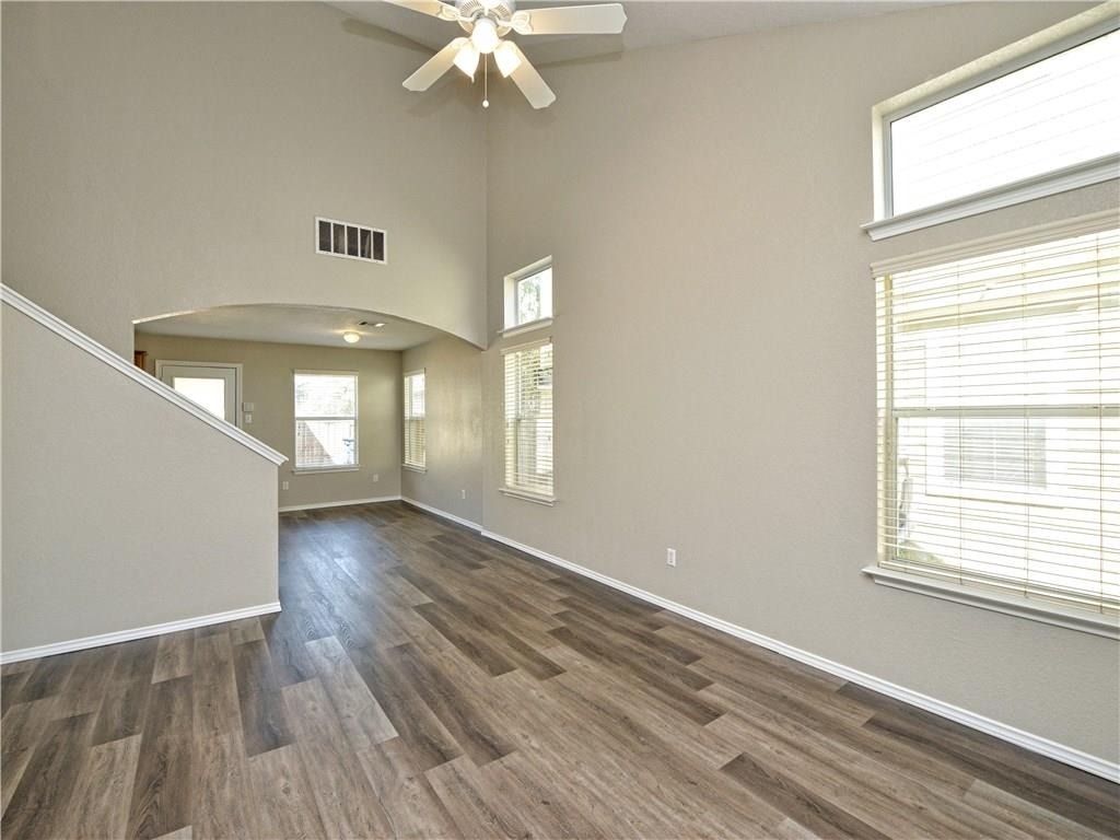 9212 Rowlands Sayle Rd - Photo 3