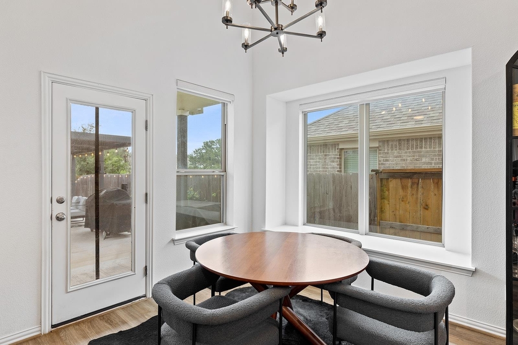 1601 Harrongton Way - Photo 11