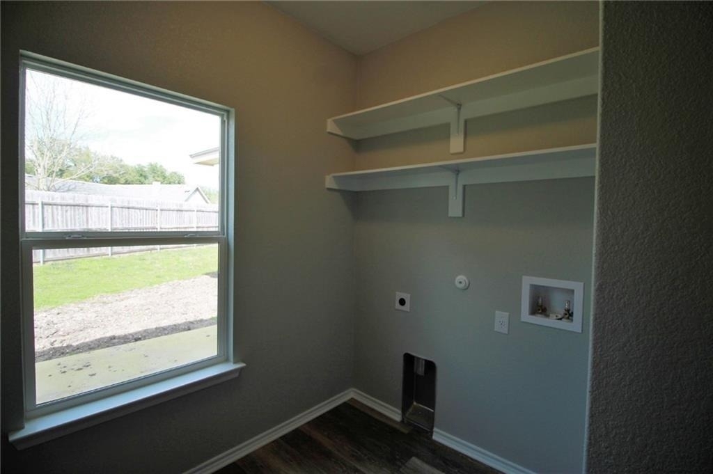 3402 Crystal Cir - Photo 10