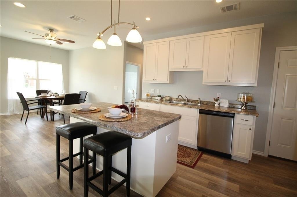 3402 Crystal Cir - Photo 3