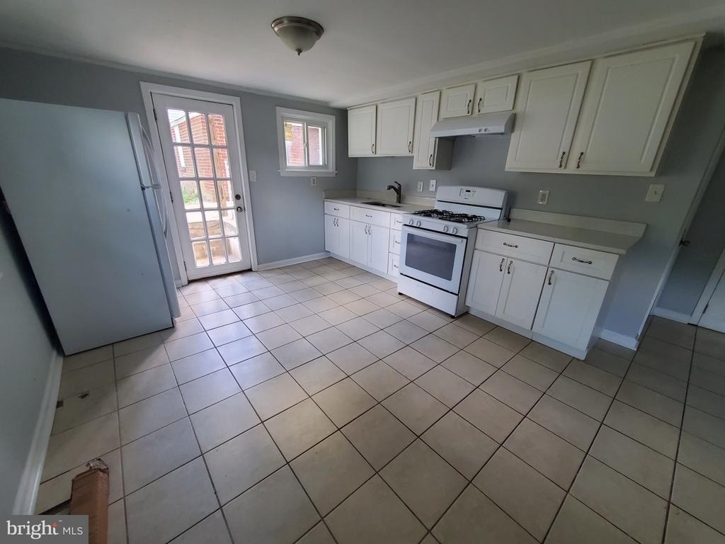 301 Westowne Road - Photo 5