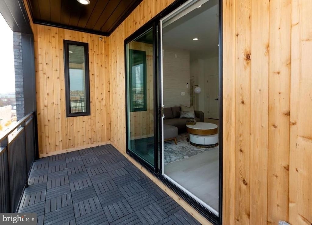 520 S Caroline Street - Photo 9