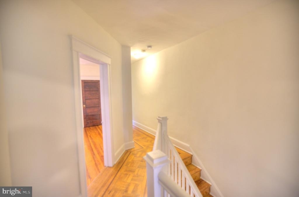 608 E 33rd Street - Photo 7