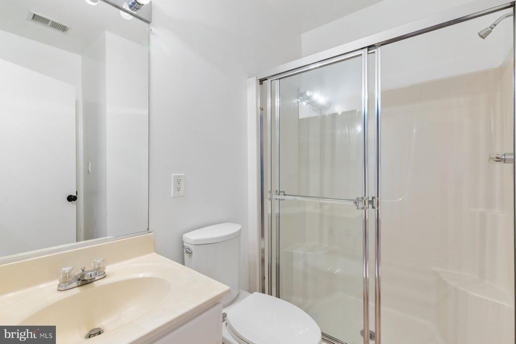 1025 Covington Street - Photo 17