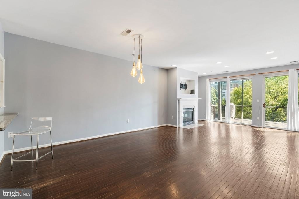 1025 Covington Street - Photo 10