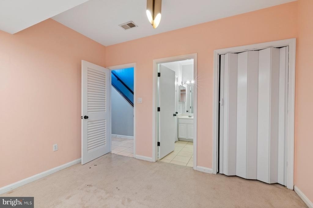 1025 Covington Street - Photo 11