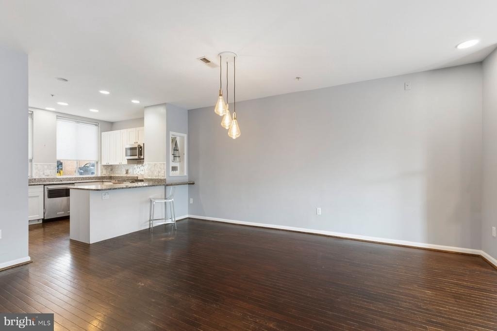 1025 Covington Street - Photo 7