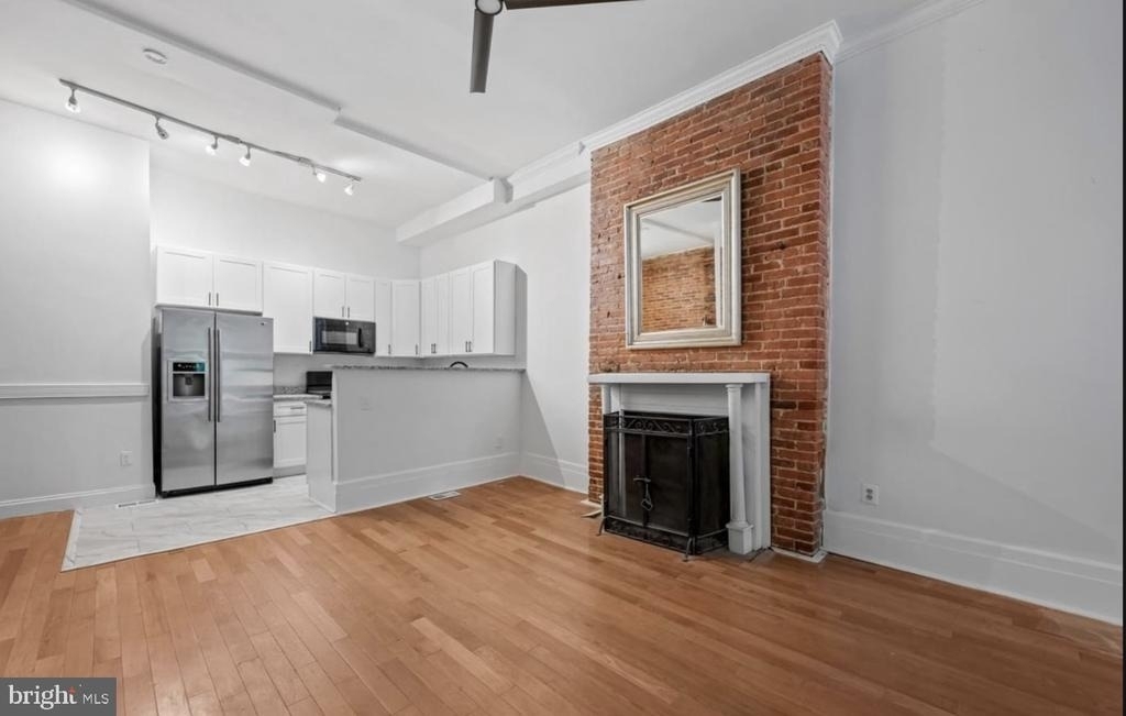 2024 Park Avenue - Photo 3