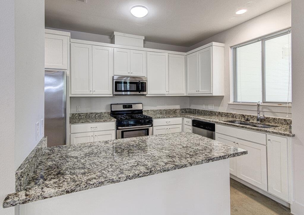 3301 Thomas Kincheon St - Photo 6