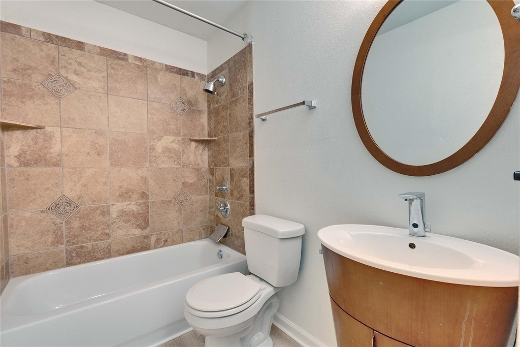 1505 Bridgeway Dr - Photo 6