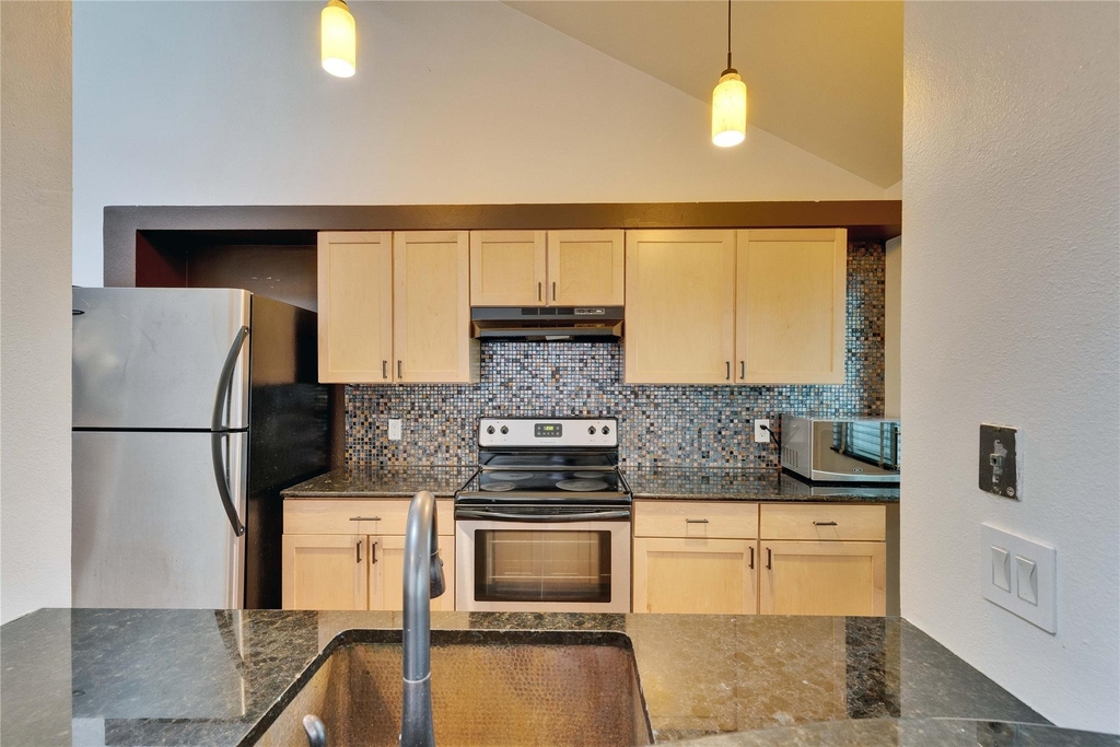 1505 Bridgeway Dr - Photo 22