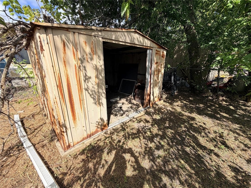 107 Franklin St - Photo 17
