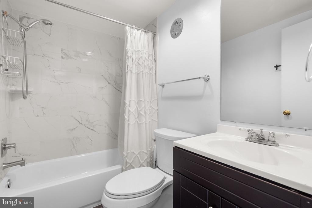2130 N Street Nw - Photo 16