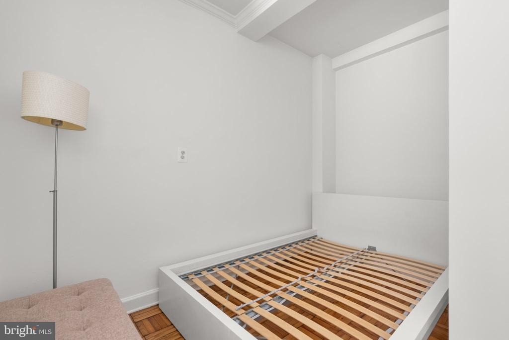 2130 N Street Nw - Photo 18