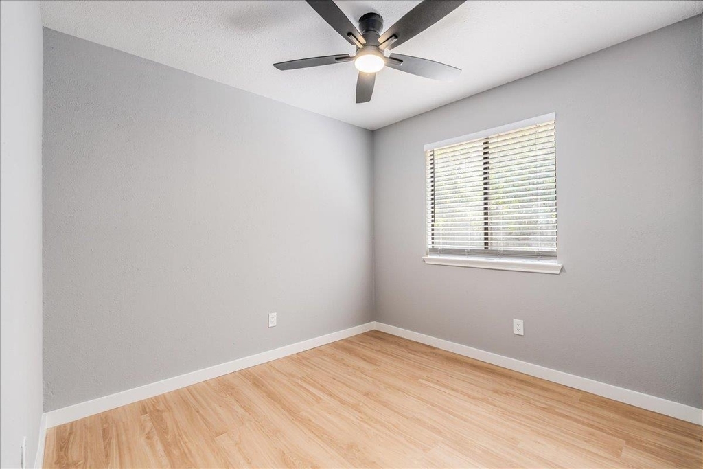803 Kavanagh Dr - Photo 15