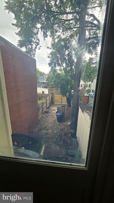 320 14th Street Ne - Photo 23