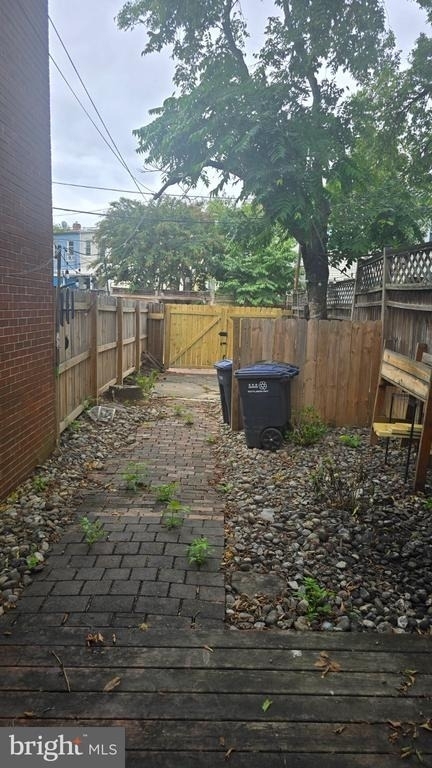 320 14th Street Ne - Photo 6