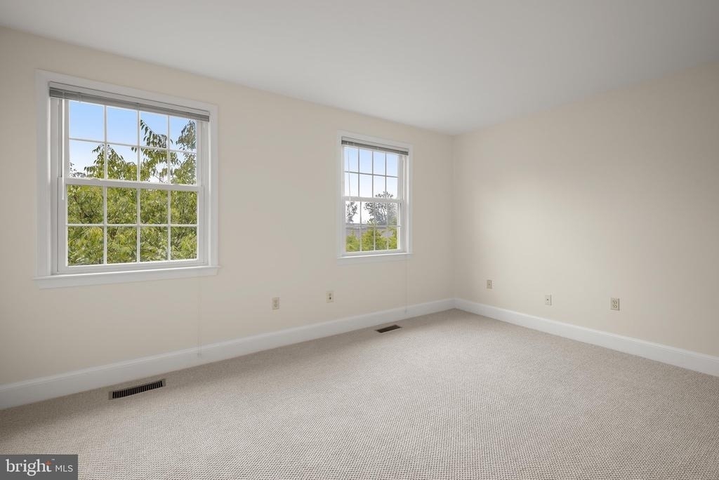 3287 Sutton Place Nw - Photo 12