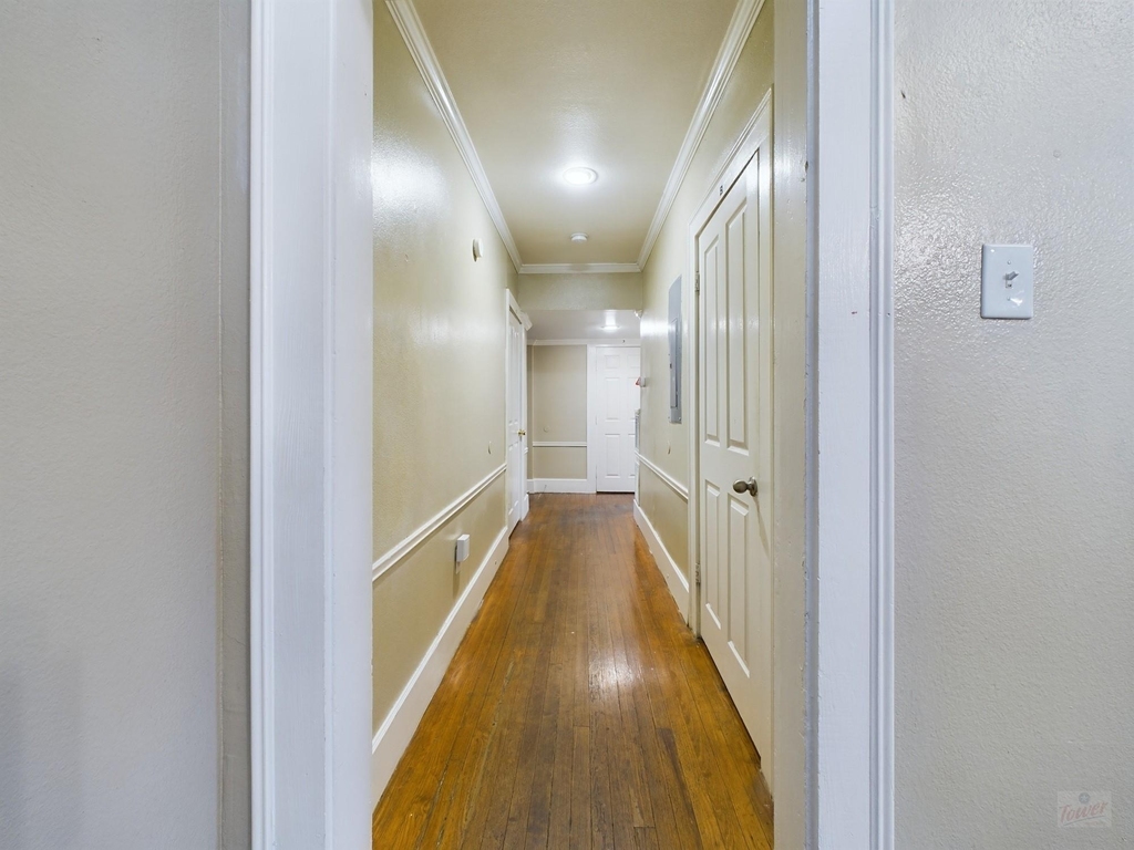 705 E 32nd St - Photo 35