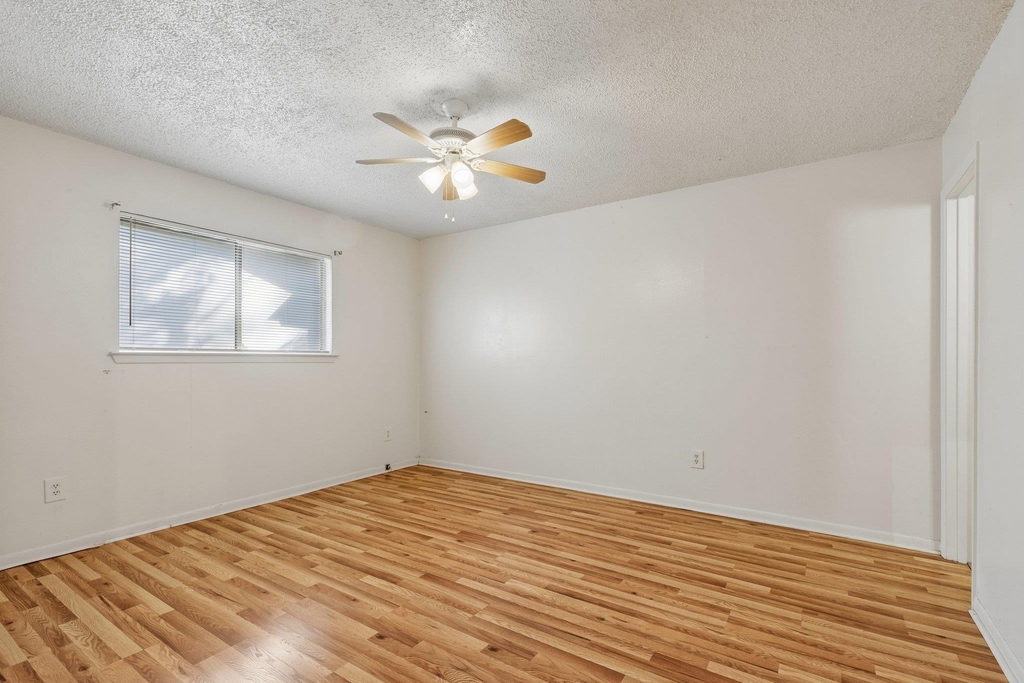 4703 Sagebrush Cir - Photo 13