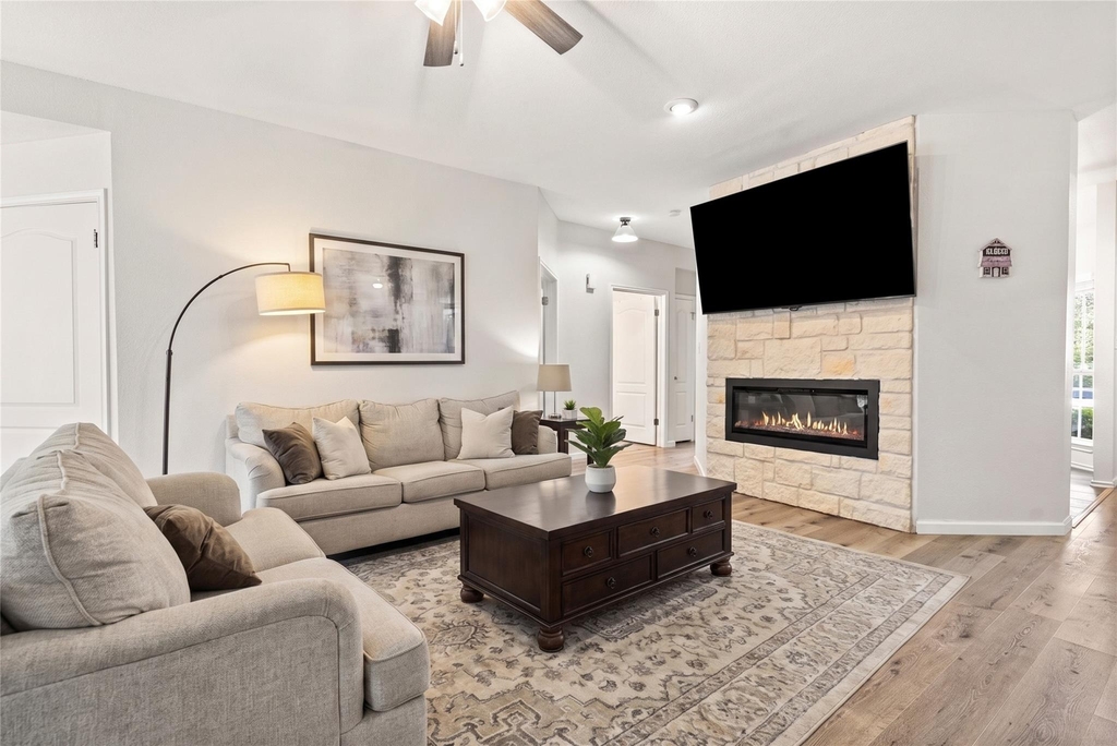 9024 Heiden Ln - Photo 13