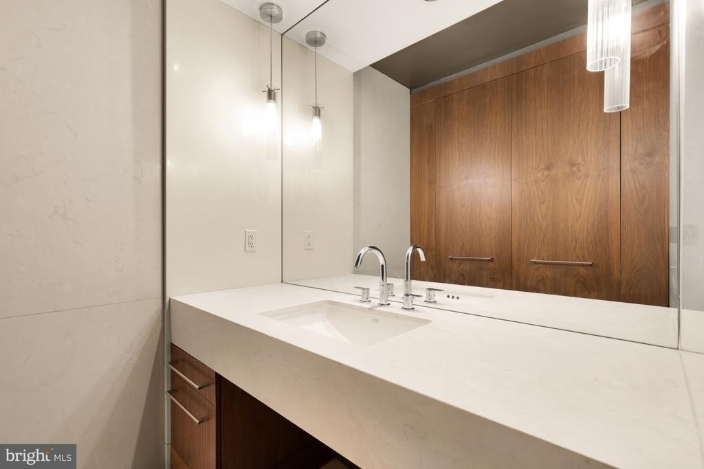 2725 39th Street Nw - Photo 13