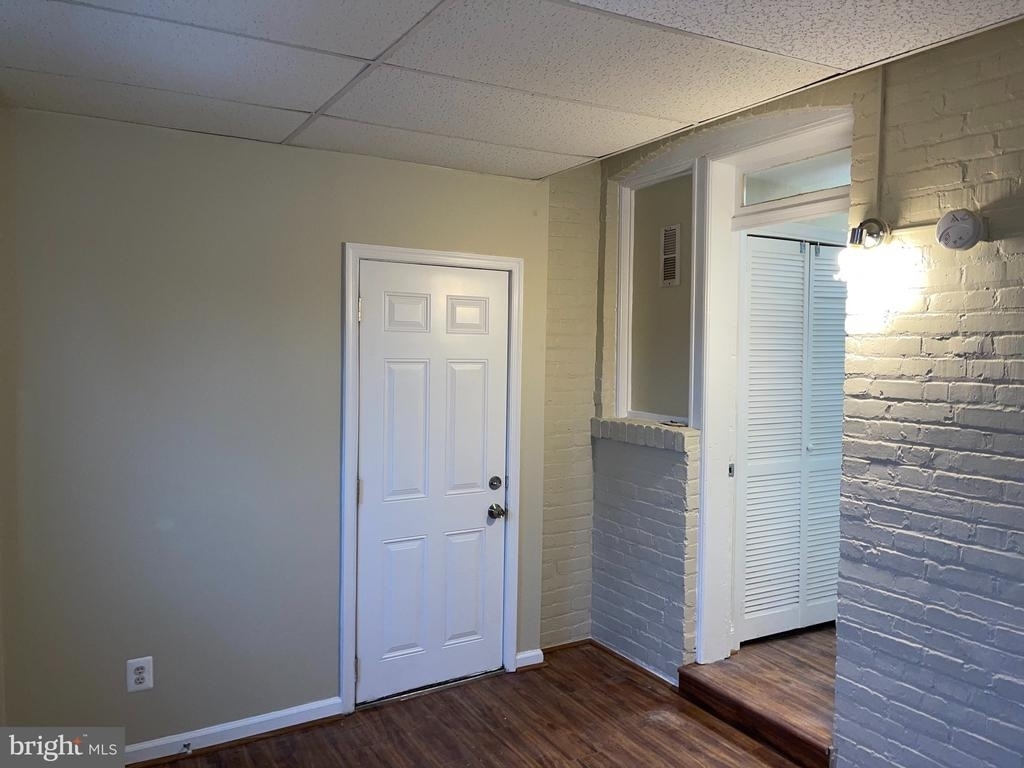 2210 Nicholson Street Se - Photo 14