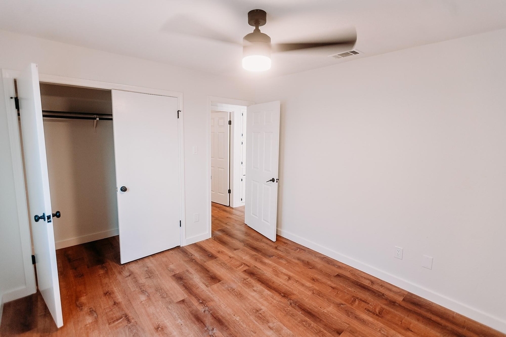 1505 Windsong Trl - Photo 14