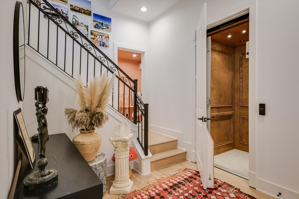 1529 Barton Springs Rd - Photo 22