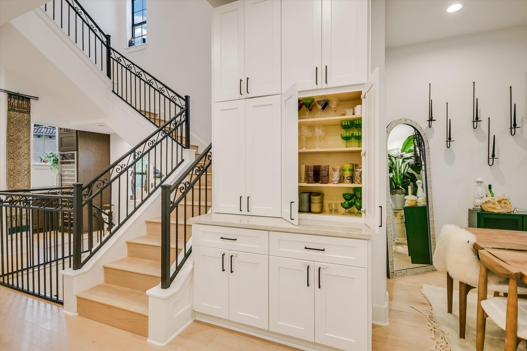 1529 Barton Springs Rd - Photo 5