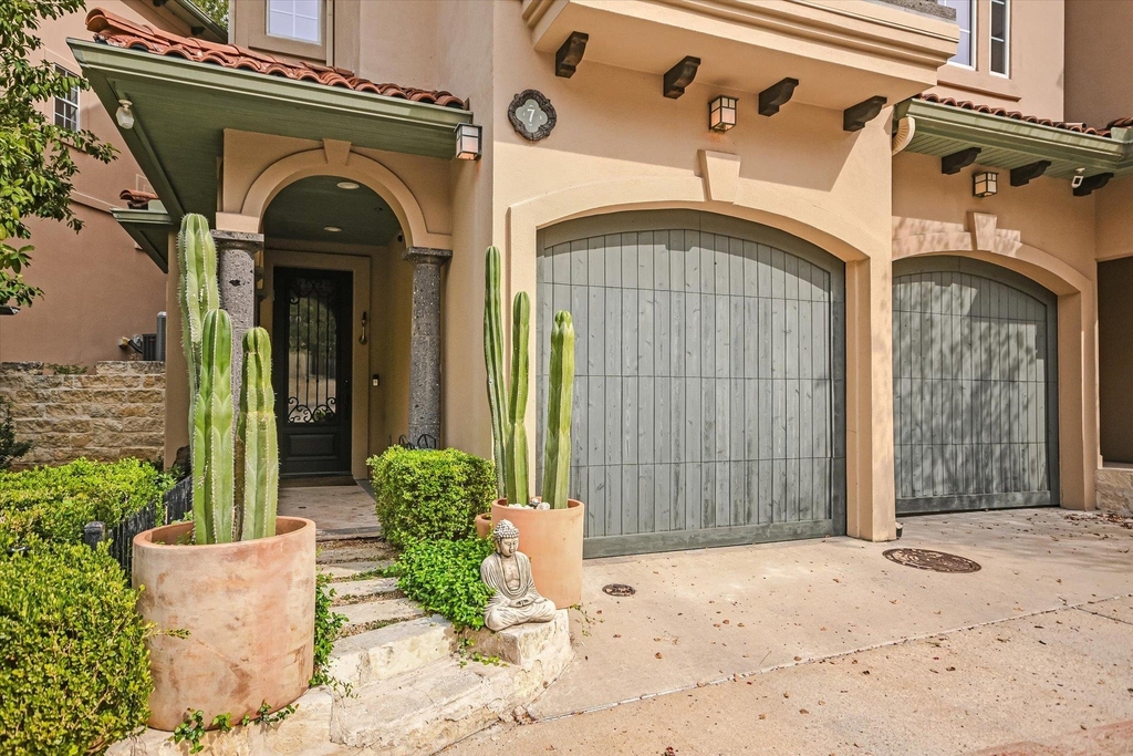 1529 Barton Springs Rd - Photo 19