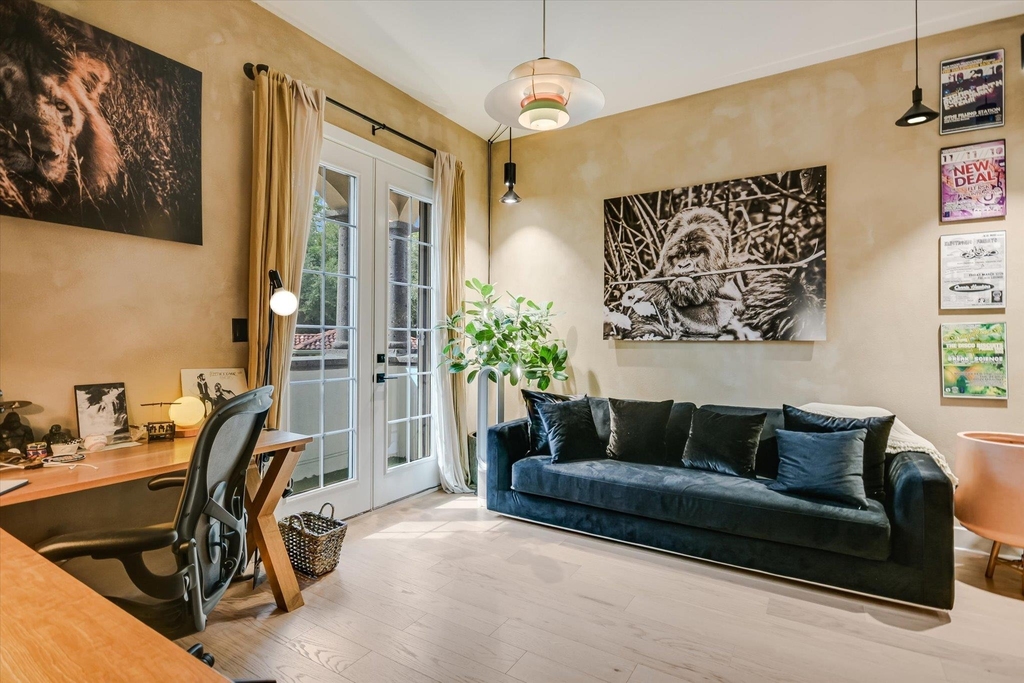1529 Barton Springs Rd - Photo 13