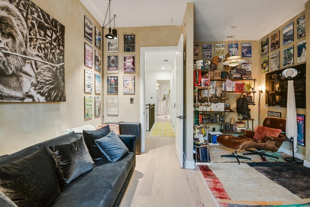 1529 Barton Springs Rd - Photo 14
