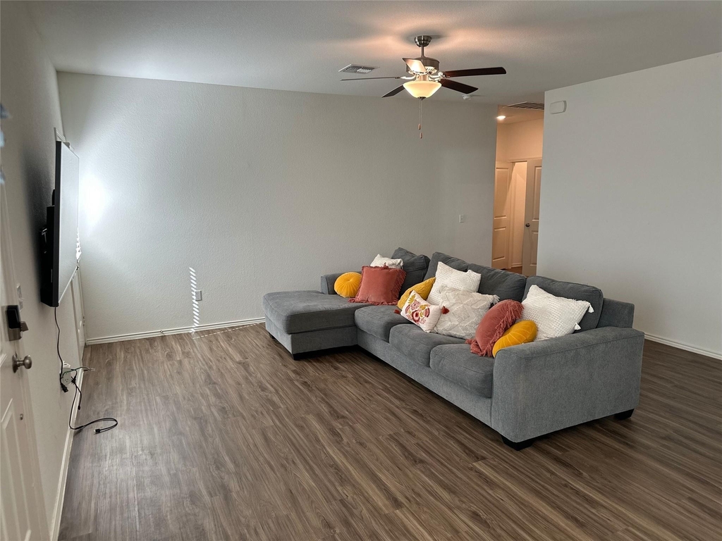 3504 Lodgepole Dr - Photo 8