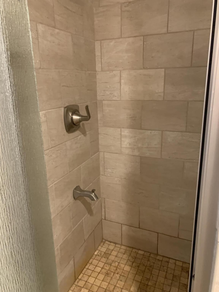 1002 Adventure Ln - Photo 27