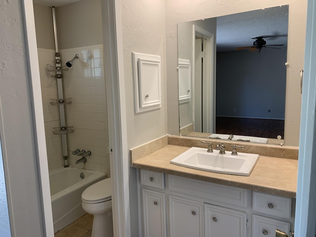 1002 Adventure Ln - Photo 15
