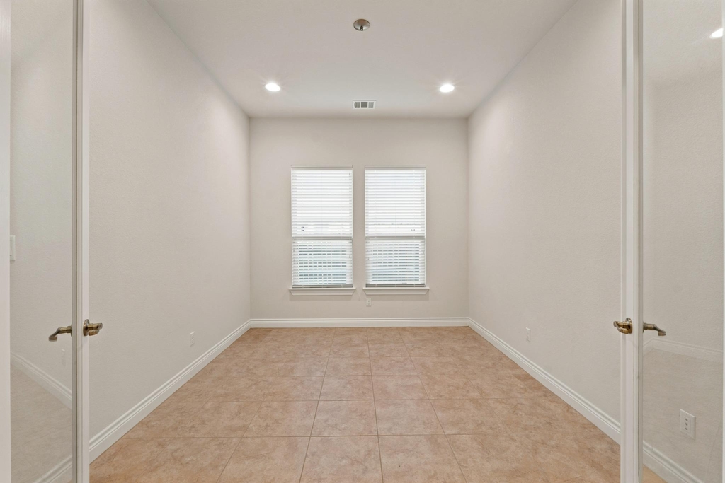 19509 Kolsti Way - Photo 16