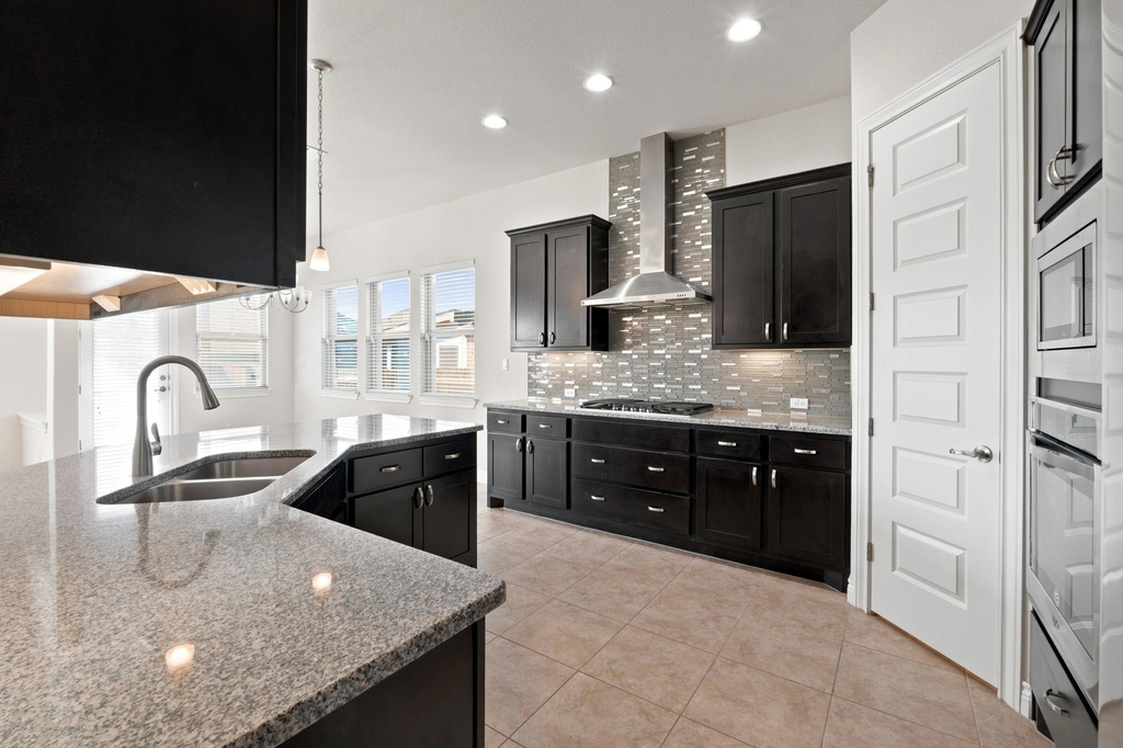 19509 Kolsti Way - Photo 11