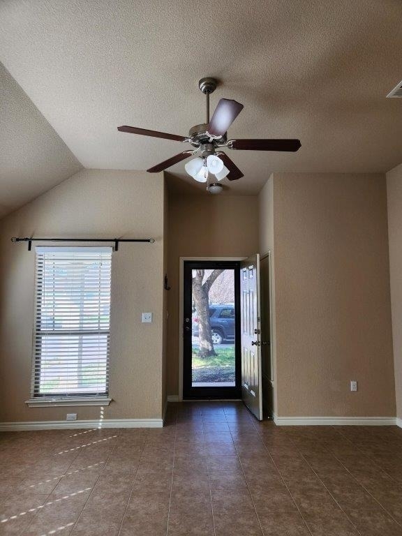 4509 Halliday Ave - Photo 5