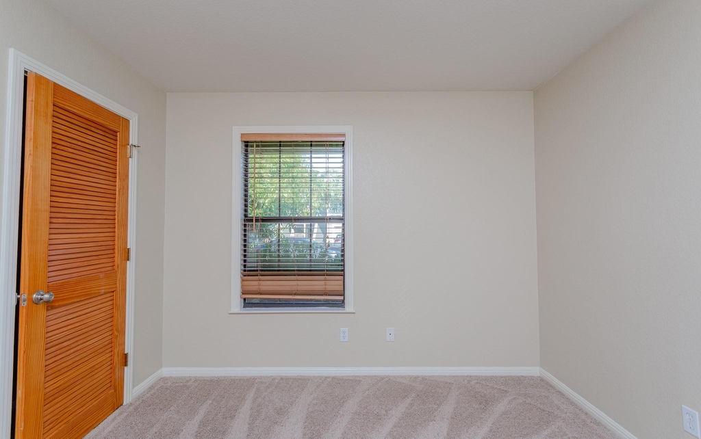 4501 Caswell Ave - Photo 12