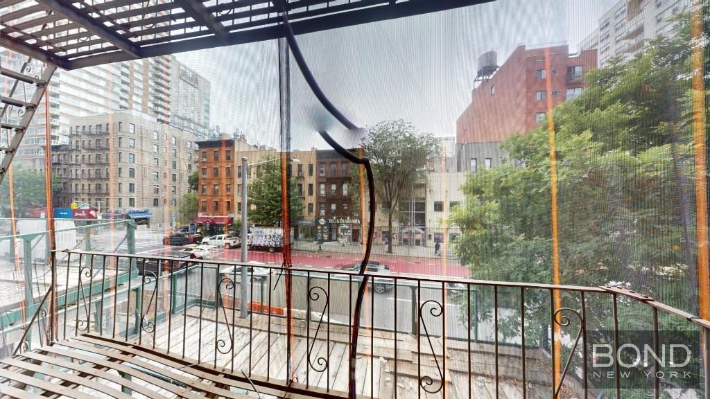 1485 1st Avenue - Photo 4