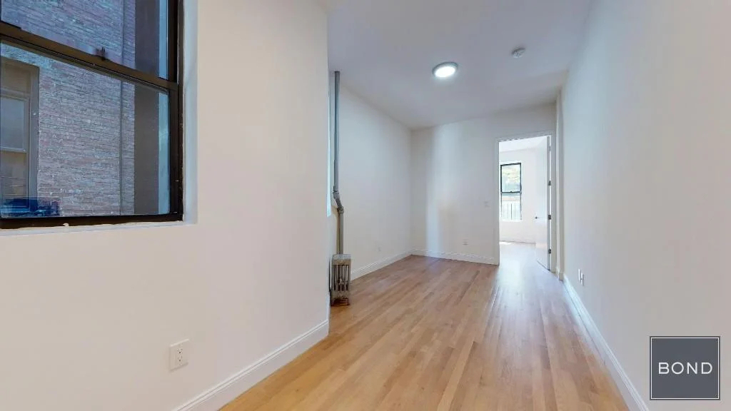 405 West 50th Street - Photo 2